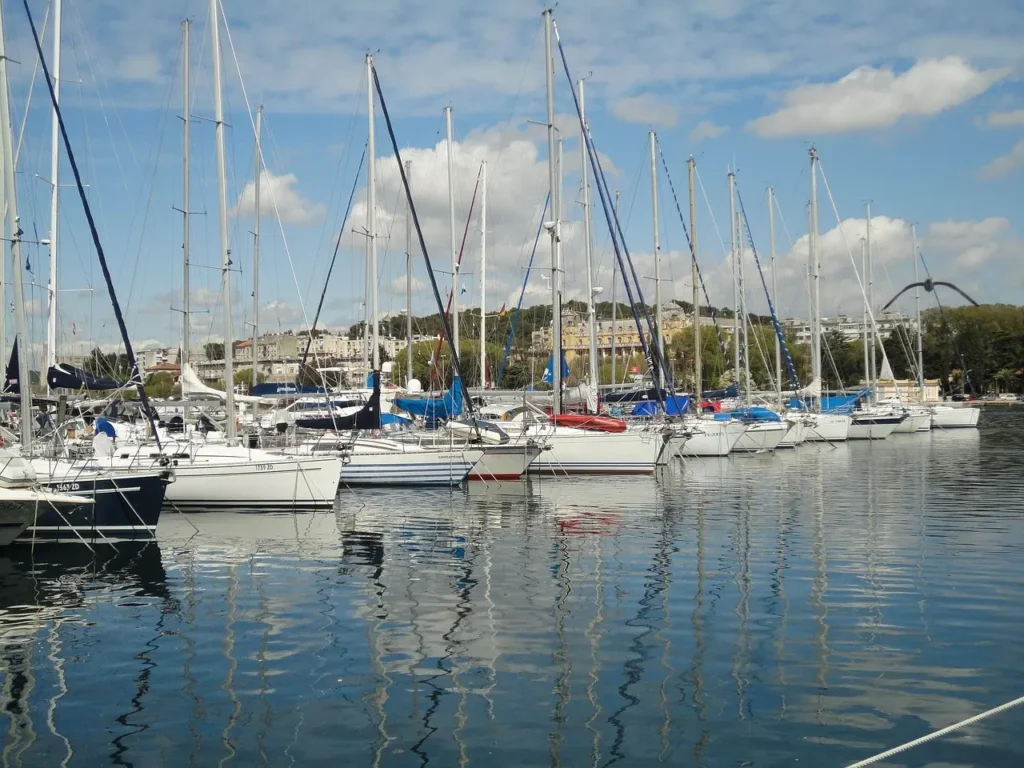 boats near pula