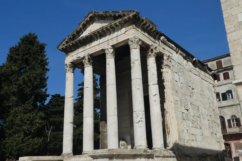 pula historical area